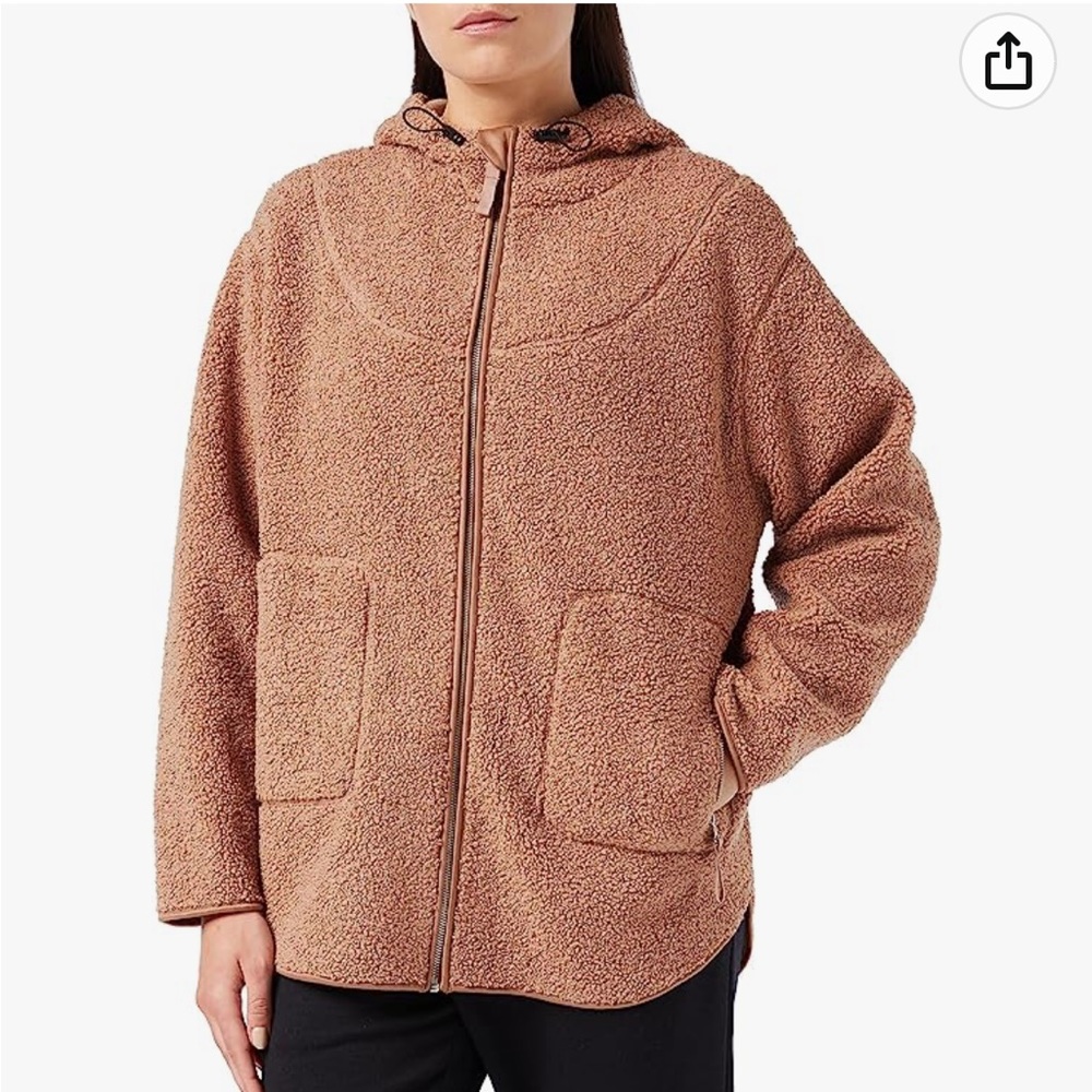 Core 10 Oversized Fuzzy Fleece